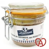 Handwerklich hergestellte Terrine vom Reh mit Haselnüssen
