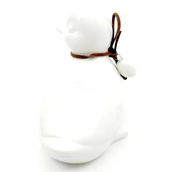 Ceramic Duck sitting head left with bow