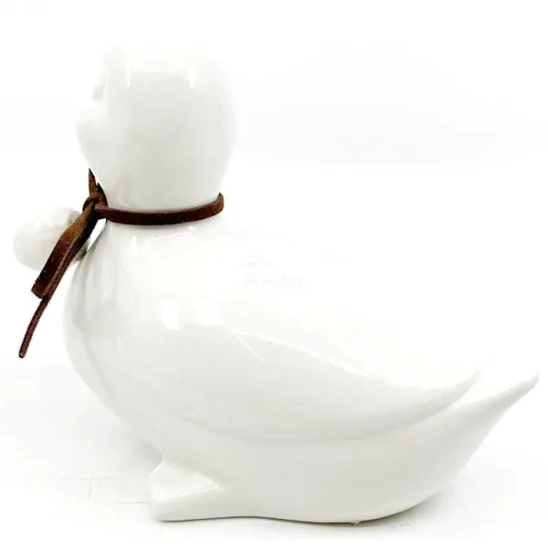 Canard en Céramique assis tête à droite avec noeud