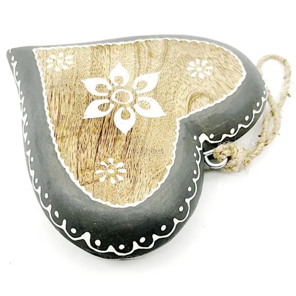Solid Wood Heart 16,5 cm decorated with Flowers grey border to hang