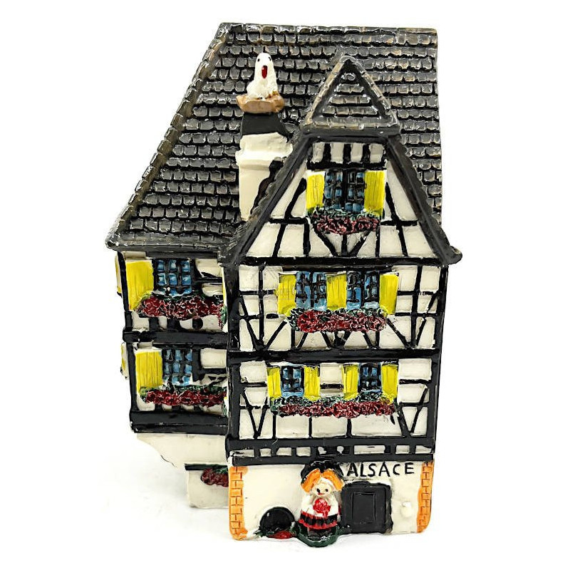 Maison d'angle Alsacienne blanche à Colombages en Résine