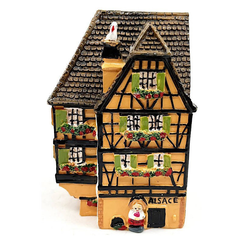 Maison d'angle Alsacienne orange à Colombages en Résine