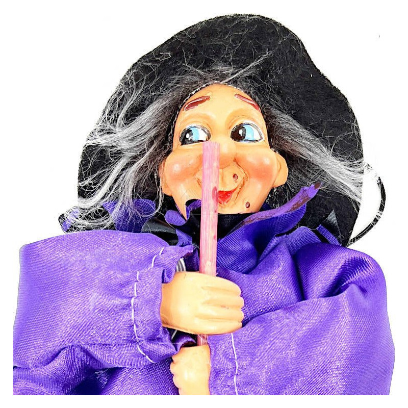 Sorcière d'Alsace à suspendre robe satinée violette 25 cm