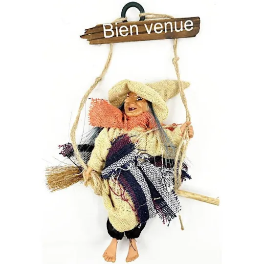 Sorcière d'Alsace beige avec foulard suspendue bienvenue 28 cm