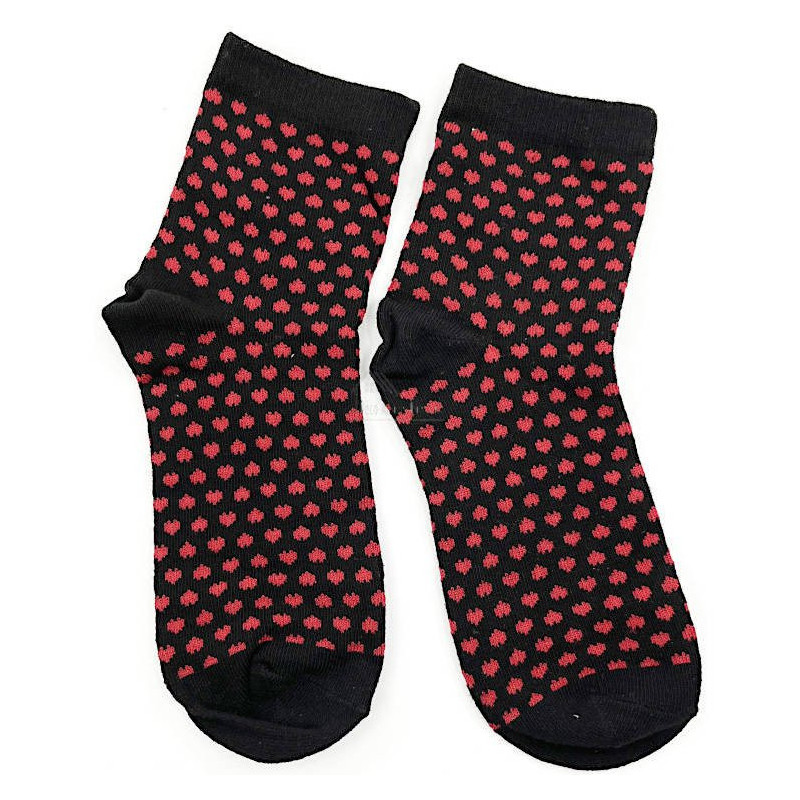 Schwarze Socken mit roten Herzen aus dem Elsass