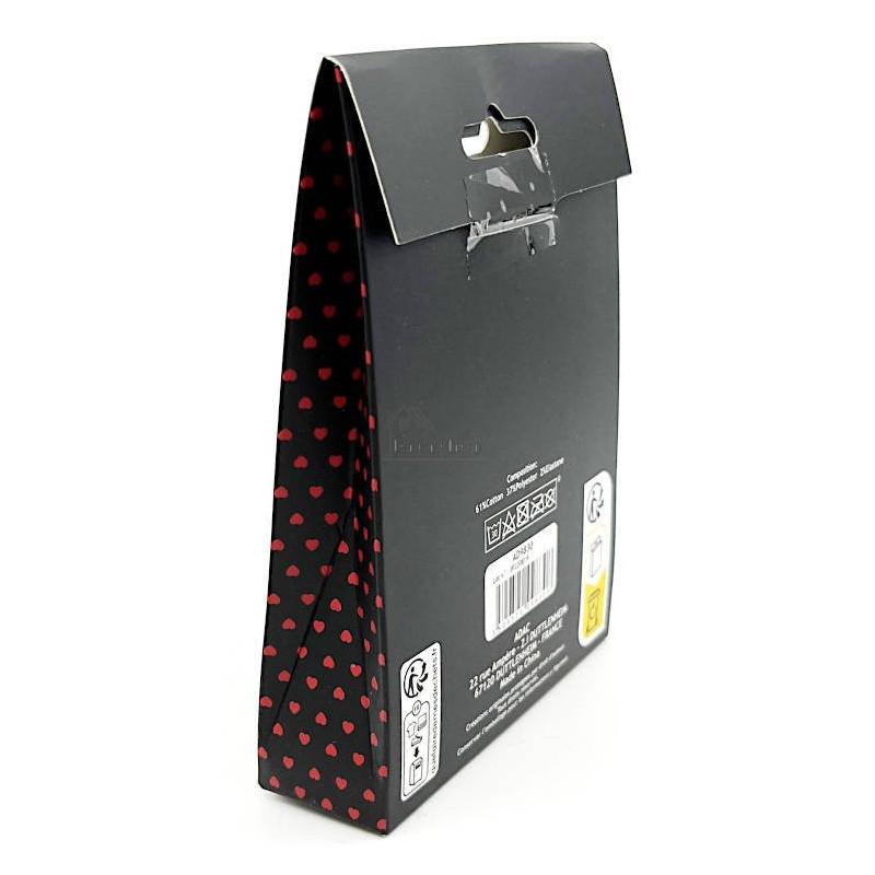Schwarze Socken mit roten Herzen aus dem Elsass