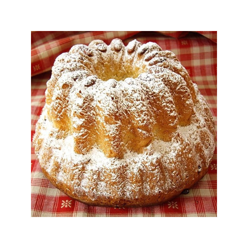 Soufflenheim Taupe Kougelhopf mold with Red Heart decor