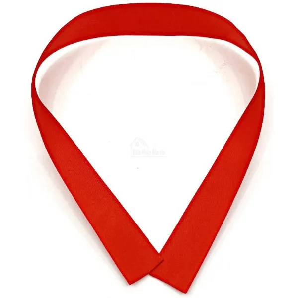 Rotes Satinband mit der Aufschrift Obernai