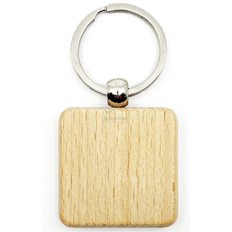 Quadratischer Schlüsselanhänger aus Holz zum Selbstgestalten