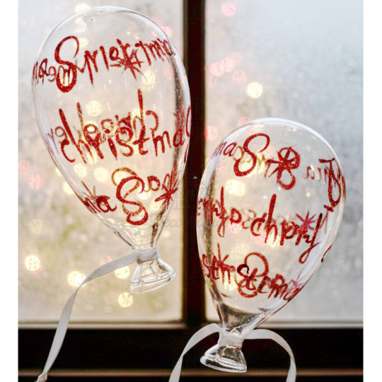 Merry Christmas decorative glass bauble