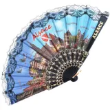 Eventail design mit elsässischen Städten, Storch und Dörfern aus Stoffen und Spitze verziert