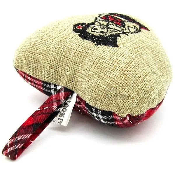 Coeur d'Alsace padded with Alsatian embroidered fabrics, Vichy background