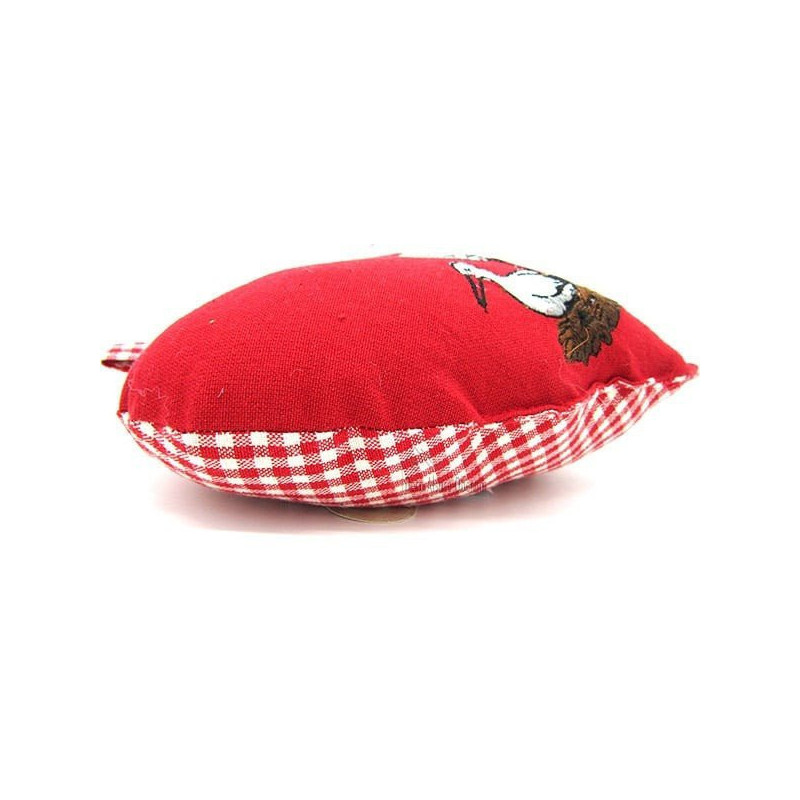 Coeur d'Alsace Red padded with Stork and Alsace embroidered fabrics on a Vichy background