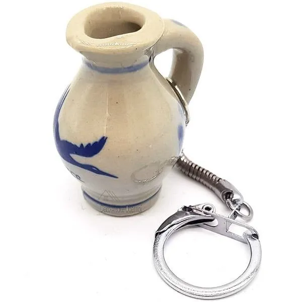 Keychain wine jug pottery Betschdorf stork of Alsace