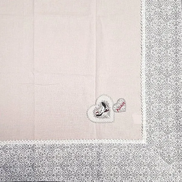 Tischdecke quadratisch 90 x 90 cm, Beige Gestickte Herzen und Störche und Spitzen