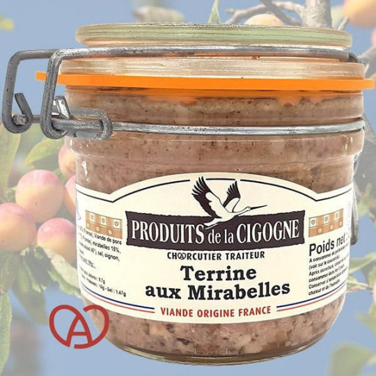 Handwerkliche Terrine mit Mirabellen