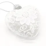 Suspension Coeur en Verre orné de Dentelles blanches