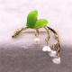Broche Fantaisie dorée Brin de Muguet avec Perle et Clochettes