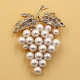 Broche dorée Fantaisie Grappe de Raisins avec Strass