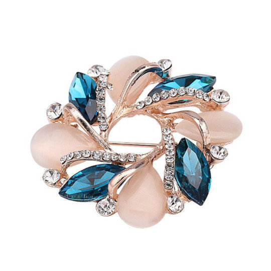 Broche dorée Fantaisie forme de Fleurs Opale sertie de Strass