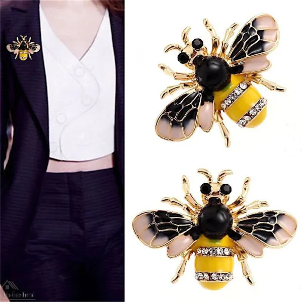 Flying Bee Fancy Gold brooch set with Rhinestones