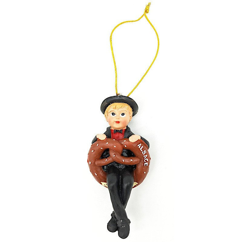 Alsatian pendant light sitting in a pretzel