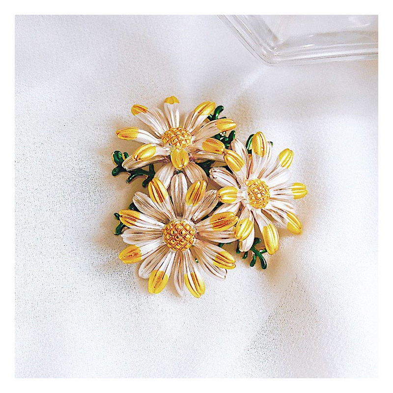 Broche dorée Fantaisie 3 Marguerites