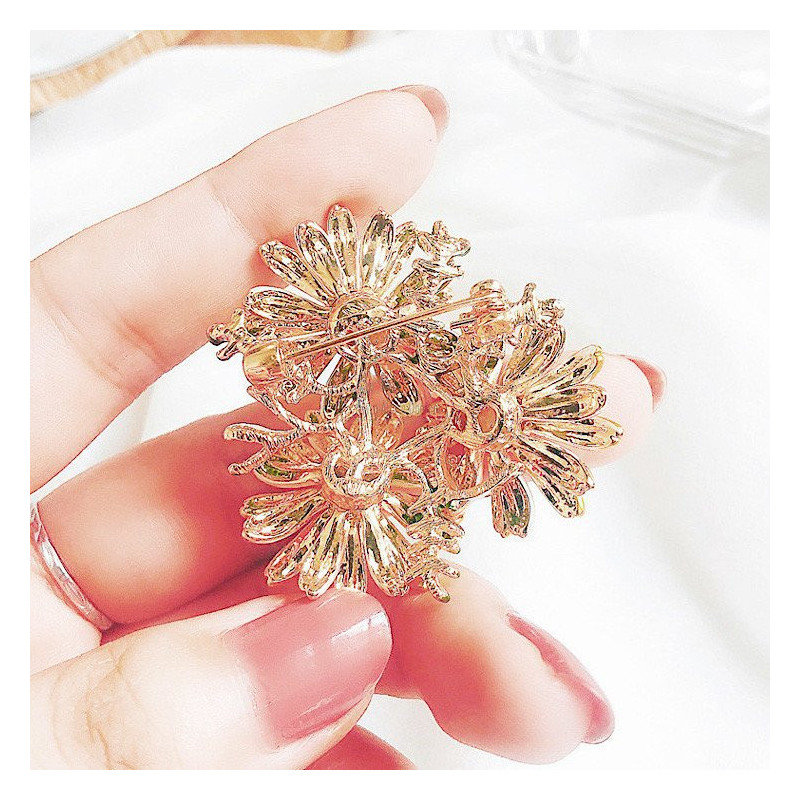 Broche dorée Fantaisie 3 Marguerites