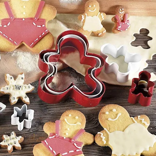 Box of 5 steel cookie cutters in the shape of Mannele