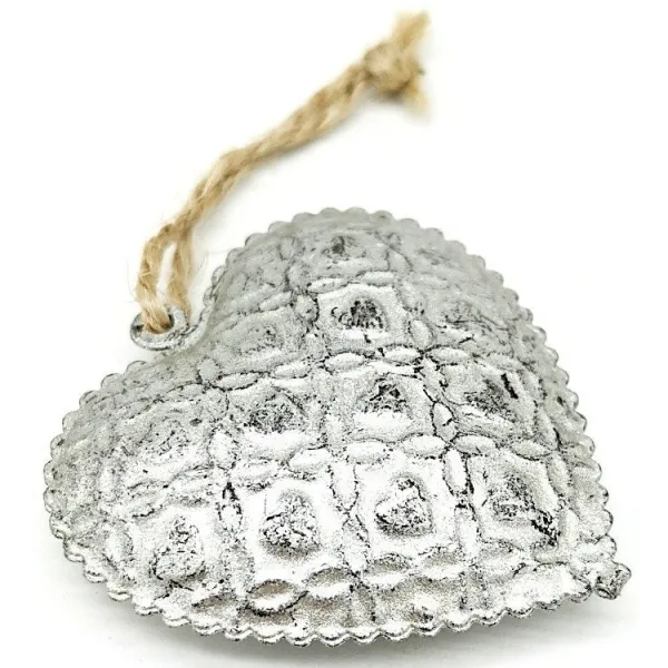 Petit Coeur en Métal gris avec grelot à suspendre
