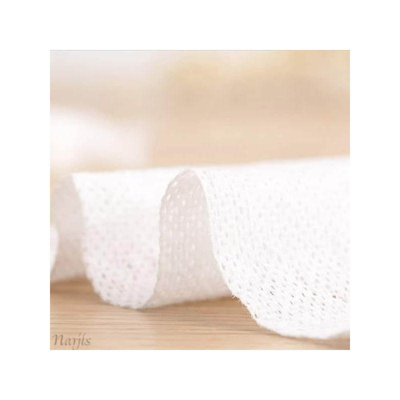 Pack of 10 Non-Woven Compressed Napkins 20 cm