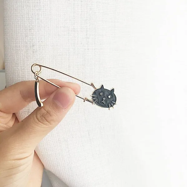 Broche Épingle à Nourrice Fantaisie dorée Chat noir