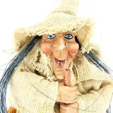 Sorcière d'Alsace à suspendre avec Gilet écru et robe ocre 27 cm