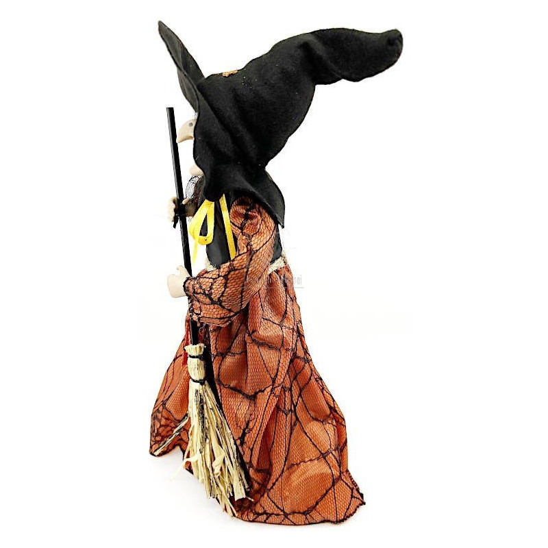 Stehende elsässische Hexe mit ockerfarbenem Satinkleid 36 cm