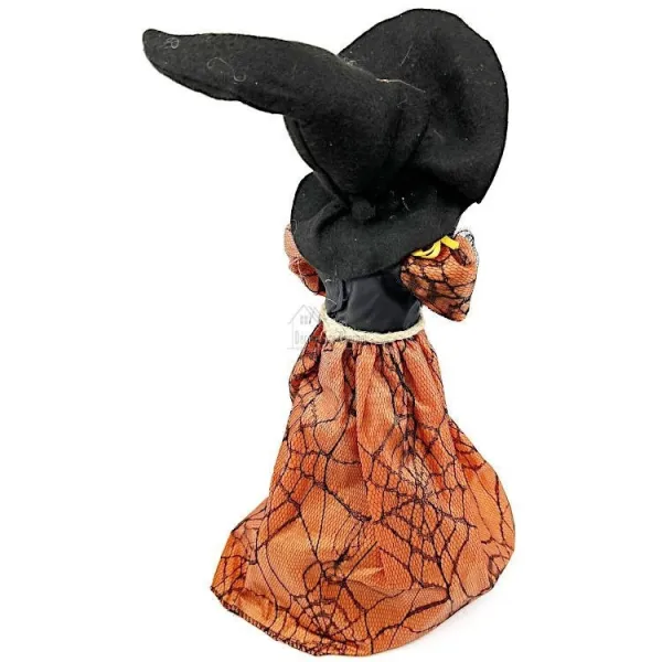 Stehende elsässische Hexe mit ockerfarbenem Satinkleid 36 cm