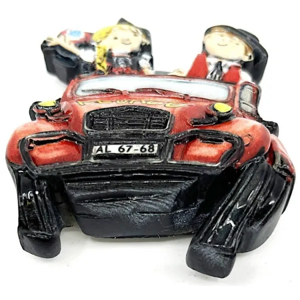 Decorative Magnet Alsatian Couple in 2CV