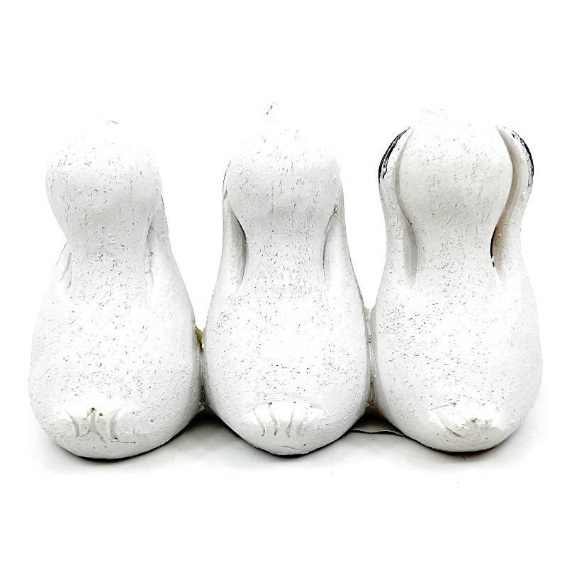 Resin storks see nothing, say nothing, hear nothing
