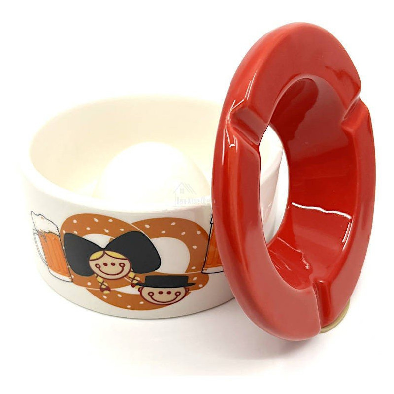 Ashtray in Ceramic decorated with Pretzel, Beers and Alsatians