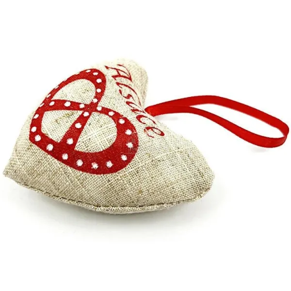 Hanging fabric heart decorated with a pretzel from Alsace