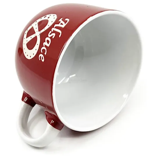 Jumbo Tasse aus roter Keramik mit Brezel aus dem Elsass