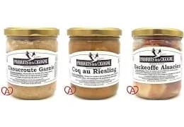 Hahn in Riesling, Sauerkraut garniert und elsässische Baeckeoffe !